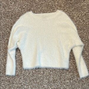 Jessica Simpson White Crew Neck Cropped Sweater